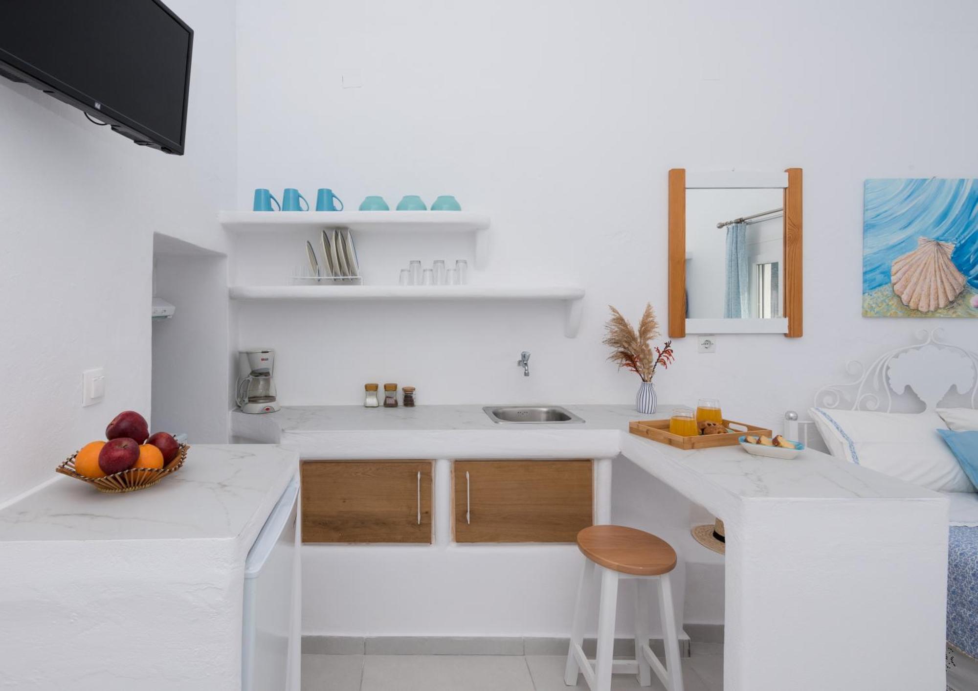 Sarantis Suites & Apartments Provatas 외부 사진
