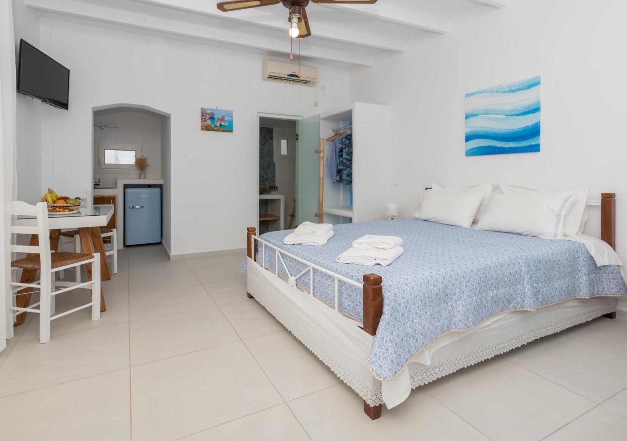 Sarantis Suites & Apartments Provatas 외부 사진